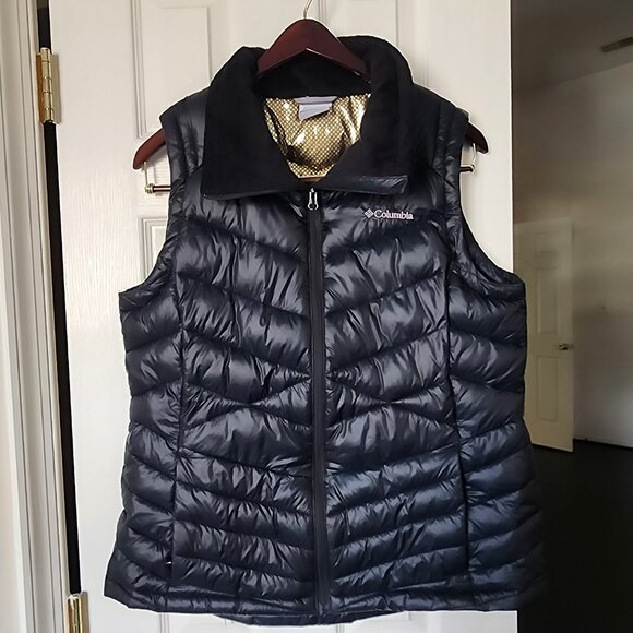 Columbia Jackets & Blazers - Black Columbia Women's Joy Peak™ II Vest | XL